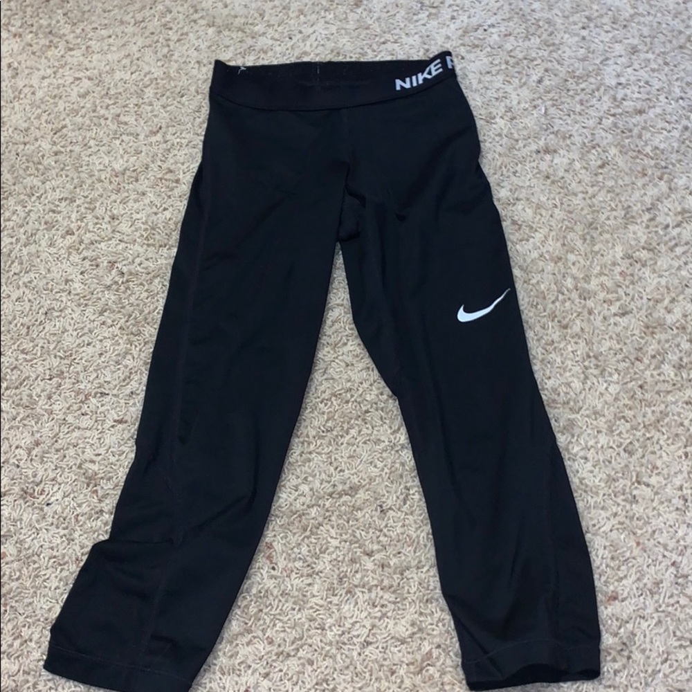 NikePro Crop Leggings